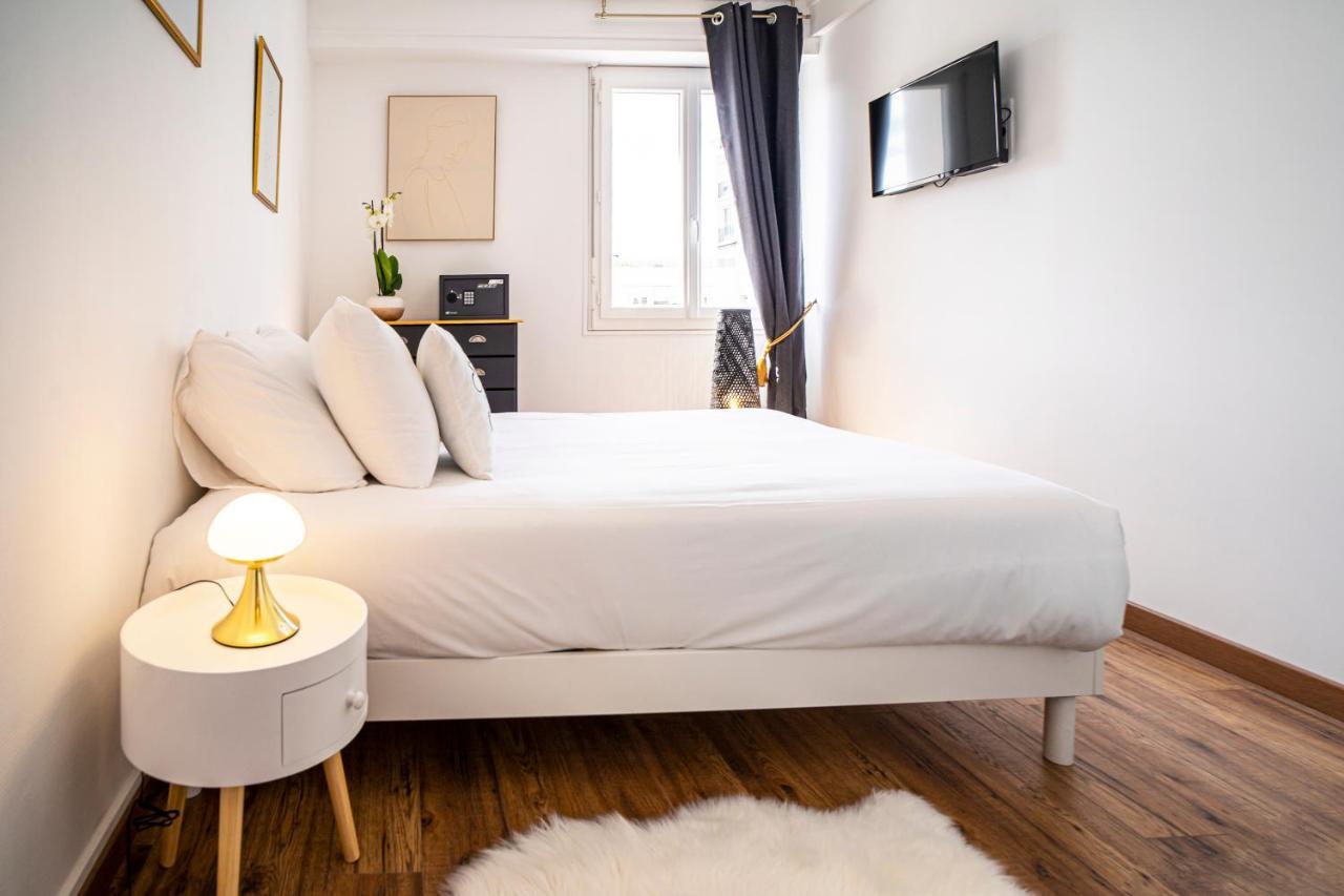 Apartmán Au Palais Des Pyrenees! Hyper Centre -Clim-Balcon-Parking Gratuit Pau Exteriér fotografie